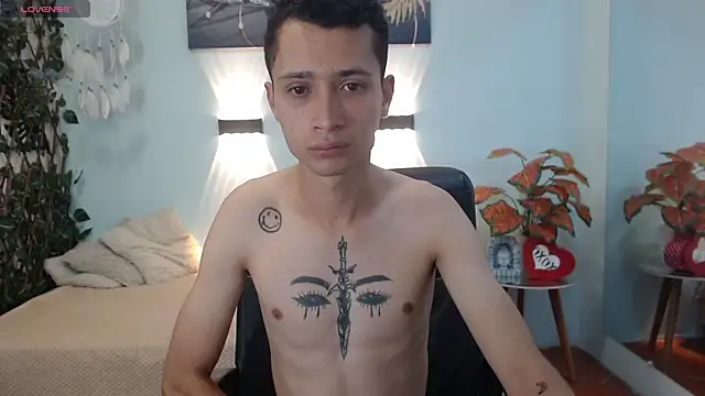 Snapshot of LucassSmith11 chatting on December 16, 2025, 11:25 am LucassSmith11 online show from December 16, 2025, 11:25 am