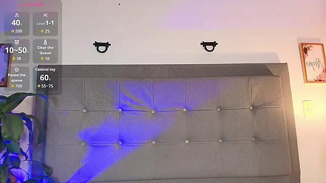 Cherry Baddie online show from December 18, 2025, 1:26 pm