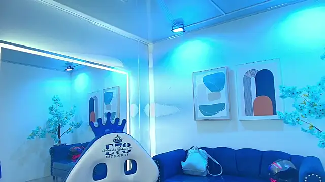 myla evans online show from November 30, 2025, 11:44 am