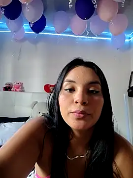 Snapshot of Aslyn-sexy23 chatting on December 18, 2025, 7:40 pm Aslyn-sexy23 online show from December 18, 2025, 7:40 pm
