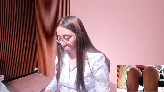 SwettieSammy online show from April 13, 2026, 12:31 pm