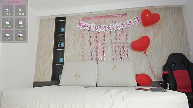 Snapshot of ayla_velt chatting on February 13, 2026, 7:36 pm ayla velt online show from February 13, 2026, 7:36 pm