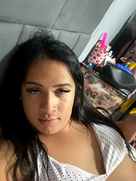 larysinha online show from December 21, 2025, 5:25 pm