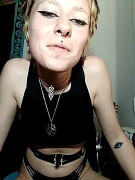 Snapshot of AuroraAya chatting on February 2, 2026, 7:24 pm AuroraAya online show from February 2, 2026, 7:24 pm