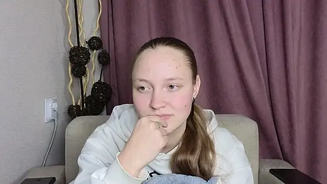 Snapshot of BibiStapler chatting on January 14, 2026, 7:17 pm BibiStapler online show from January 14, 2026, 7:17 pm