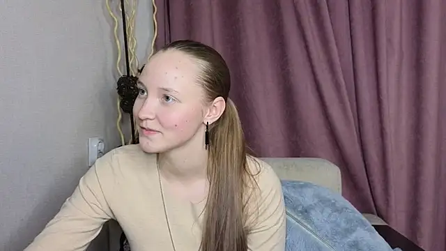 Snapshot of BibiStapler chatting on January 13, 2026, 8:13 pm BibiStapler online show from January 13, 2026, 8:13 pm