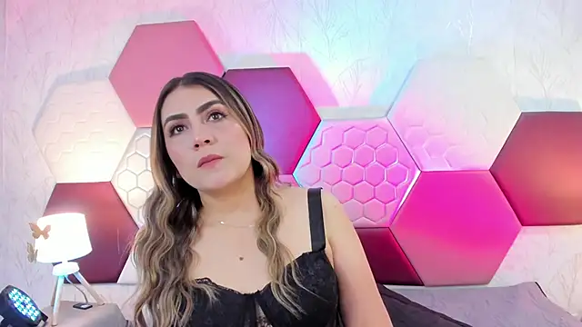 Snapshot of AriaRous chatting on June 20, 2026, 11:59 am AriaRous online show from June 20, 2026, 11:59 am