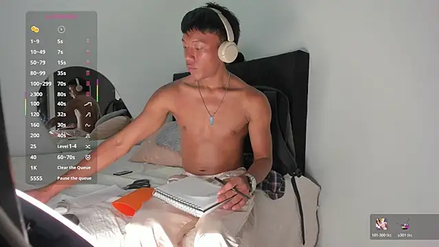 santinaughty online show from March 2, 2026, 2:23 am