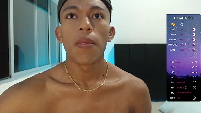 santinaughty online show from December 3, 2025, 12:12 am