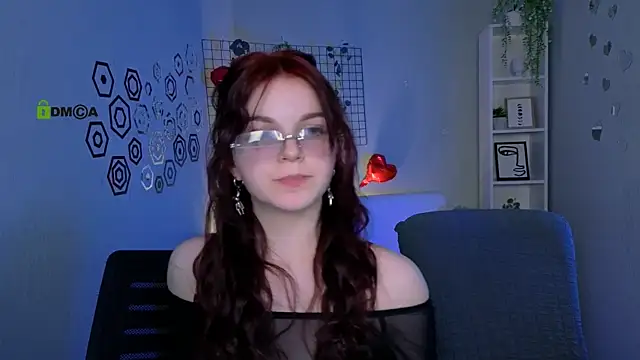 Snapshot of mikameovv chatting on March 5, 2026, 9:22 pm mikameovv online show from March 5, 2026, 9:22 pm