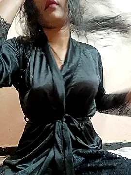 Snapshot of Rukmadi_hot chatting on January 7, 2026, 3:33 am Rukmadi hot online show from January 7, 2026, 3:33 am