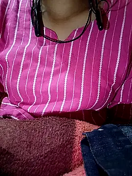 Snapshot of Rukmadi_hot chatting on December 20, 2025, 4:21 pm Rukmadi hot online show from December 20, 2025, 4:21 pm