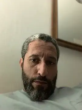 Calientesensible online show from April 14, 2026, 3:33 am