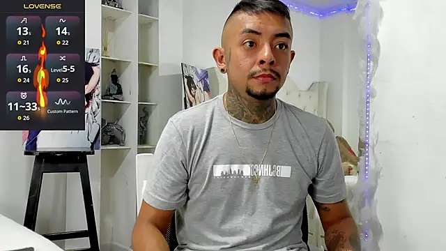 Snapshot of BASTIAN_NICOLAS_ chatting on December 2, 2025, 8:10 pm BASTIAN NICOLAS online show from December 2, 2025, 8:10 pm