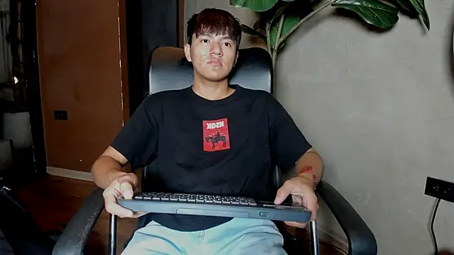 isaac grimm online show from February 11, 2026, 2:55 am