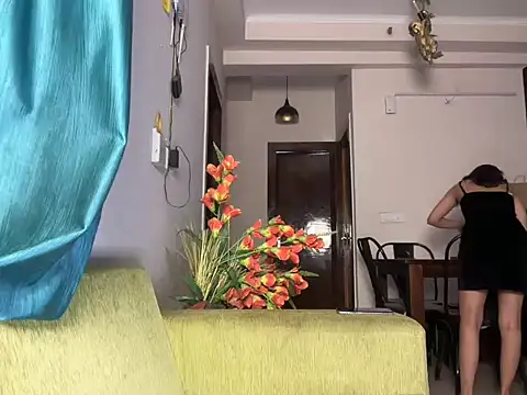 Piyyuu online show from May 24, 2026, 12:32 am