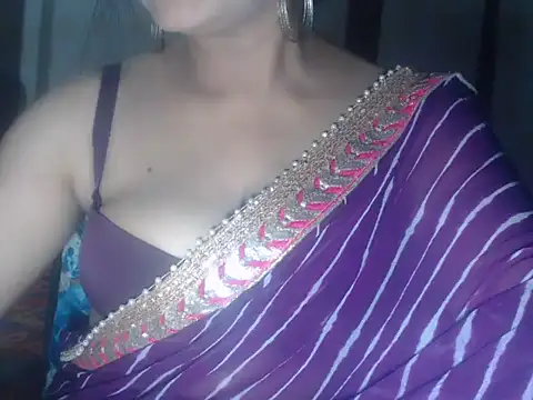 Hotronita123 online show from May 31, 2026, 5:40 pm