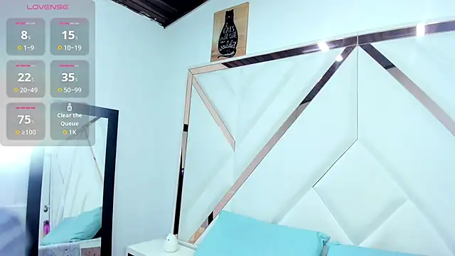 Snapshot of Faehlis__ chatting on February 26, 2026, 4:45 am Faehlis online show from February 26, 2026, 4:45 am