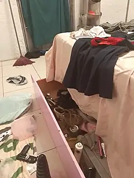 Snapshot of Cuchurus1216 chatting on January 18, 2026, 6:33 pm Cuchurus1216 online show from January 18, 2026, 6:33 pm