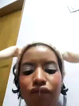 Snapshot of GrishaMochka chatting on December 20, 2025, 12:24 am GrishaMochka online show from December 20, 2025, 12:24 am