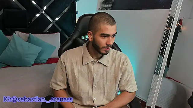 Snapshot of Franco_banderas chatting on December 20, 2025, 3:37 pm Franco banderas online show from December 20, 2025, 3:37 pm