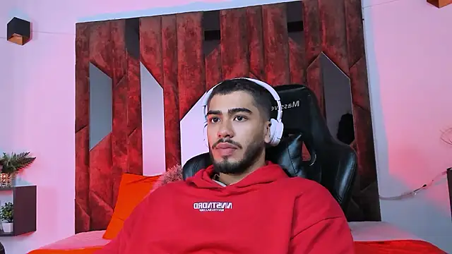 Snapshot of Franco_banderas chatting on February 1, 2026, 9:24 pm Franco banderas online show from February 1, 2026, 9:24 pm