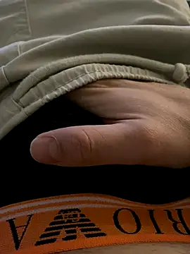 Snapshot of Magicboysz chatting on December 2, 2025, 5:58 pm Magicboysz online show from December 2, 2025, 5:58 pm