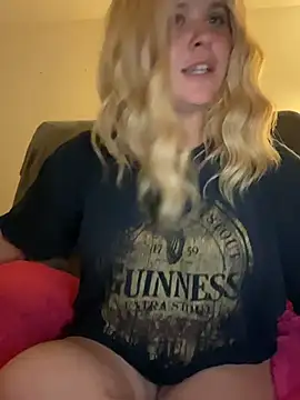 Snapshot of WattledFourth chatting on December 14, 2025, 1:01 am WattledFourth online show from December 14, 2025, 1:01 am