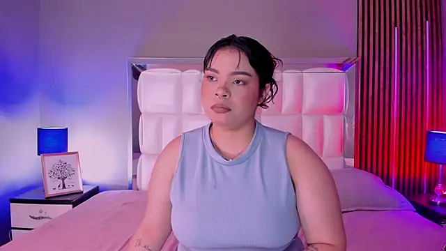 xCharlotte 20 online show from February 18, 2026, 8:05 pm