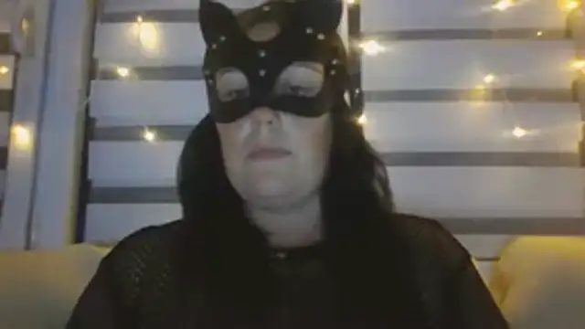 Snapshot of bellavelours chatting on June 22, 2026, 8:17 pm bellavelours online show from June 22, 2026, 8:17 pm