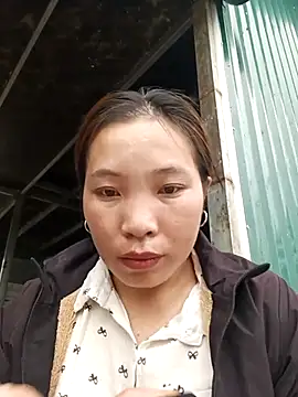 Evelyn-n online show from March 3, 2026, 8:32 am