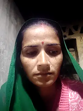 Soniyahot55 online show from November 30, 2025, 3:46 pm