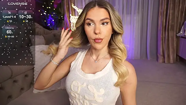 ChloeVelvetx online show from December 17, 2025, 9:31 pm