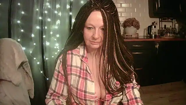 Snapshot of pixxiexo chatting on January 15, 2026, 12:14 am pixxiexo online show from January 15, 2026, 12:14 am