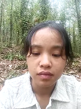 Snapshot of Pretty-haert chatting on December 4, 2025, 1:37 am Pretty-haert online show from December 4, 2025, 1:37 am