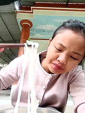 Snapshot of Pretty-haert chatting on March 10, 2026, 12:47 am Pretty-haert online show from March 10, 2026, 12:47 am