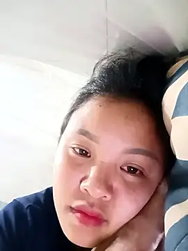 Snapshot of Pretty-haert chatting on February 17, 2026, 12:08 am Pretty-haert online show from February 17, 2026, 12:08 am