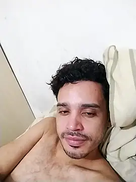 Snapshot of Lucasmk777 chatting on December 18, 2025, 12:05 am Lucasmk777 online show from December 18, 2025, 12:05 am