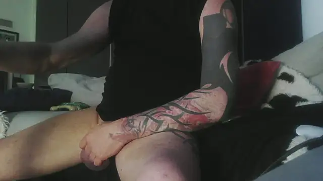 Snapshot of Prcdnhng690 chatting on December 15, 2025, 3:01 am Prcdnhng690 online show from December 15, 2025, 3:01 am