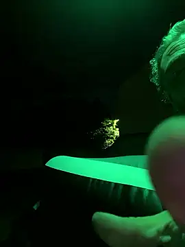 Snapshot of Petebulimia chatting on January 15, 2026, 5:11 am Petebulimia online show from January 15, 2026, 5:11 am