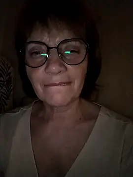 Snapshot of MichelleLove48 chatting on March 15, 2026, 8:38 pm MichelleLove48 online show from March 15, 2026, 8:38 pm