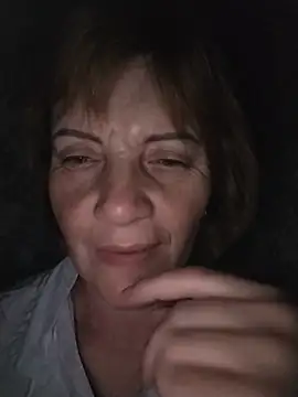 Snapshot of MichelleLove48 chatting on June 5, 2026, 11:43 pm MichelleLove48 online show from June 5, 2026, 11:43 pm