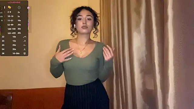 Snapshot of ParsedFix chatting on December 3, 2025, 3:55 pm ParsedFix online show from December 3, 2025, 3:55 pm