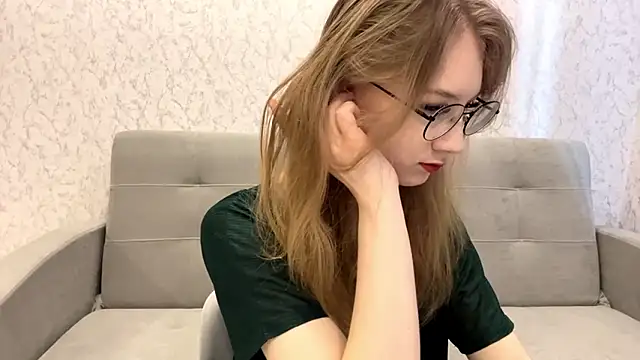 Snapshot of MargyDejong chatting on March 15, 2026, 9:05 am MargyDejong online show from March 15, 2026, 9:05 am