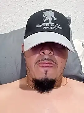 Lalin2323 online show from February 28, 2026, 1:05 am