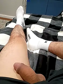 Lalin2323 online show from February 5, 2026, 1:34 am