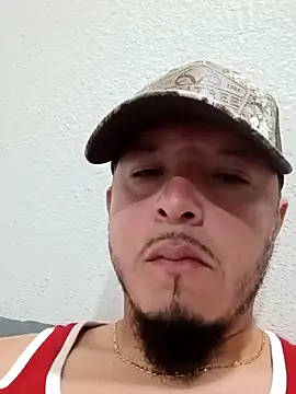 Lalin2323 online show from February 13, 2026, 12:32 am