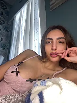 Snapshot of Kittycqtx chatting on March 22, 2026, 3:35 pm Kittycqtx online show from March 22, 2026, 3:35 pm