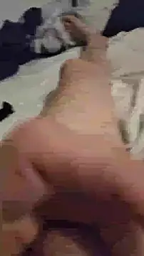 TRESBONNEBITE online show from December 1, 2025, 12:44 am