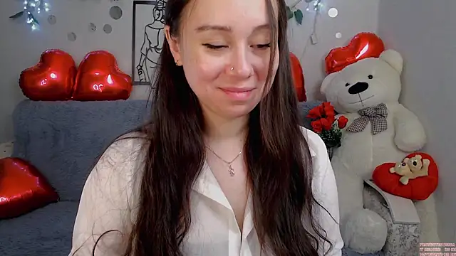 AlinaEleven online show from June 10, 2026, 9:49 pm